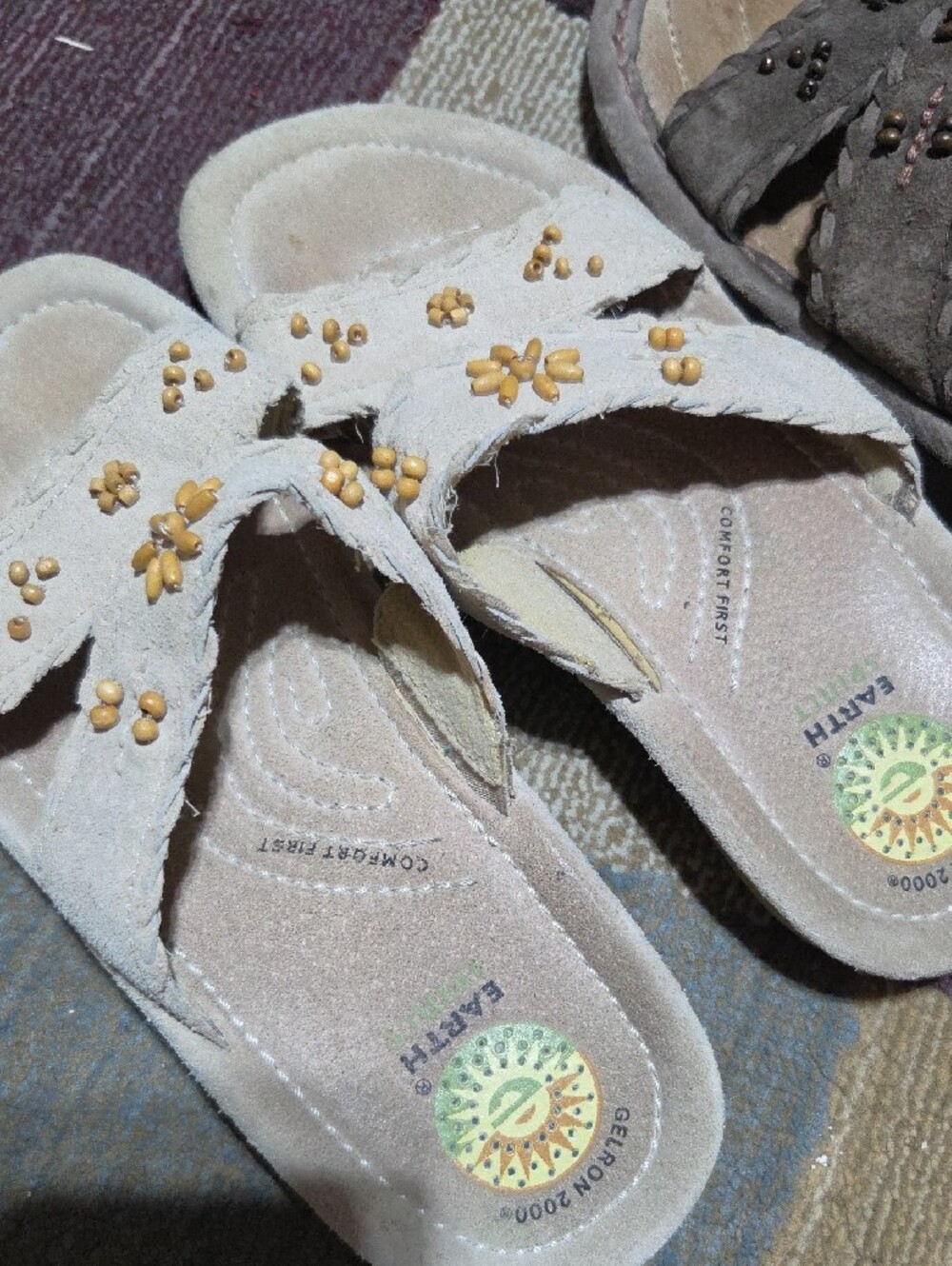 Earth Spirit Slides. Two Pair! Size 7W (wide) - Picture 3 of 5